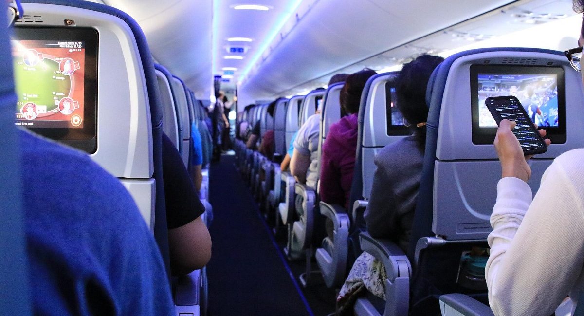 Leaving on a Jet Plane: 5 Awesome Ways to Have the Adventure of Your Dreams