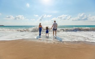 Holiday Money Matters: Budgeting and Accounting Tips for a Fun Getaway