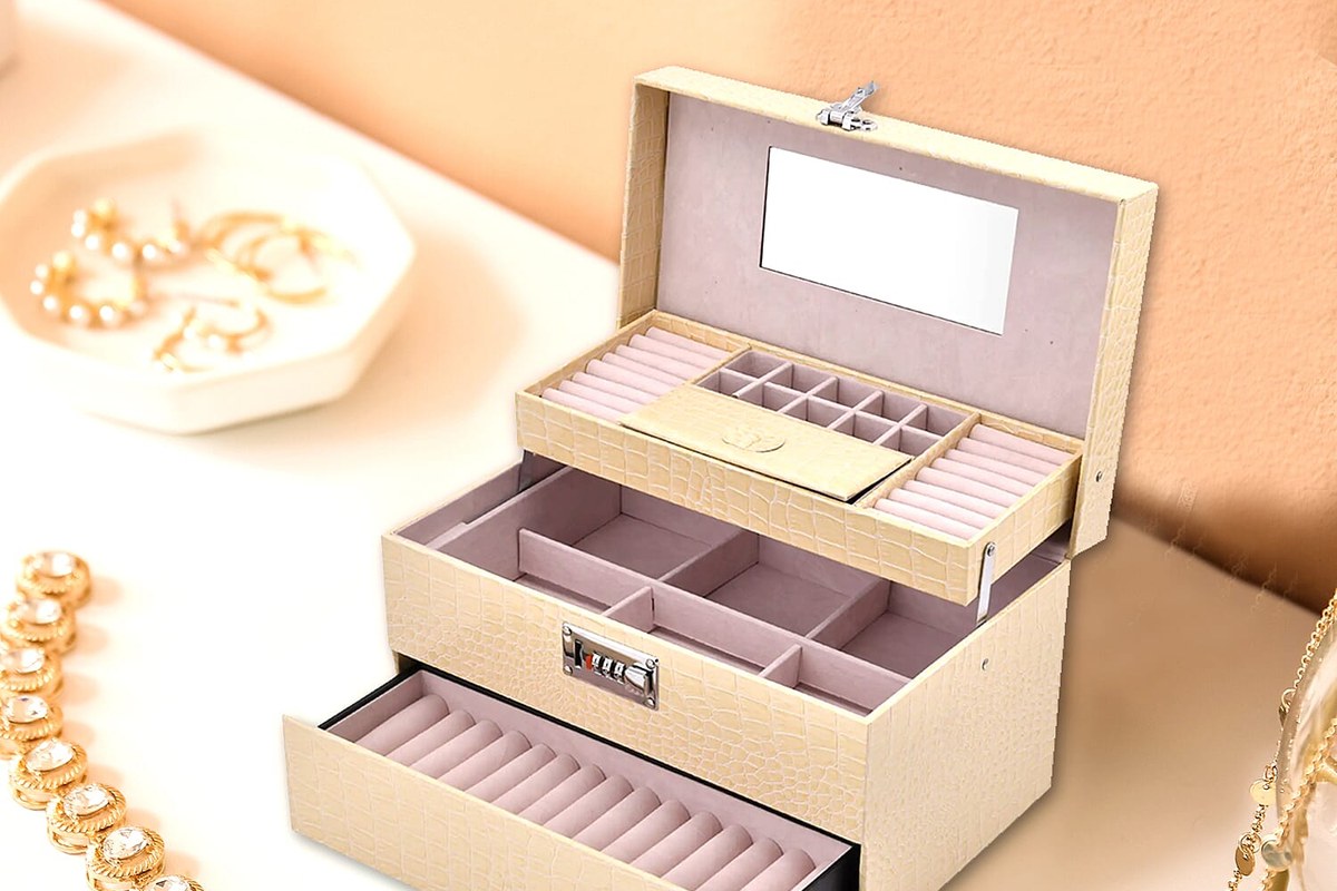 cream jewelry organizer box for keeping travel accessories sorted