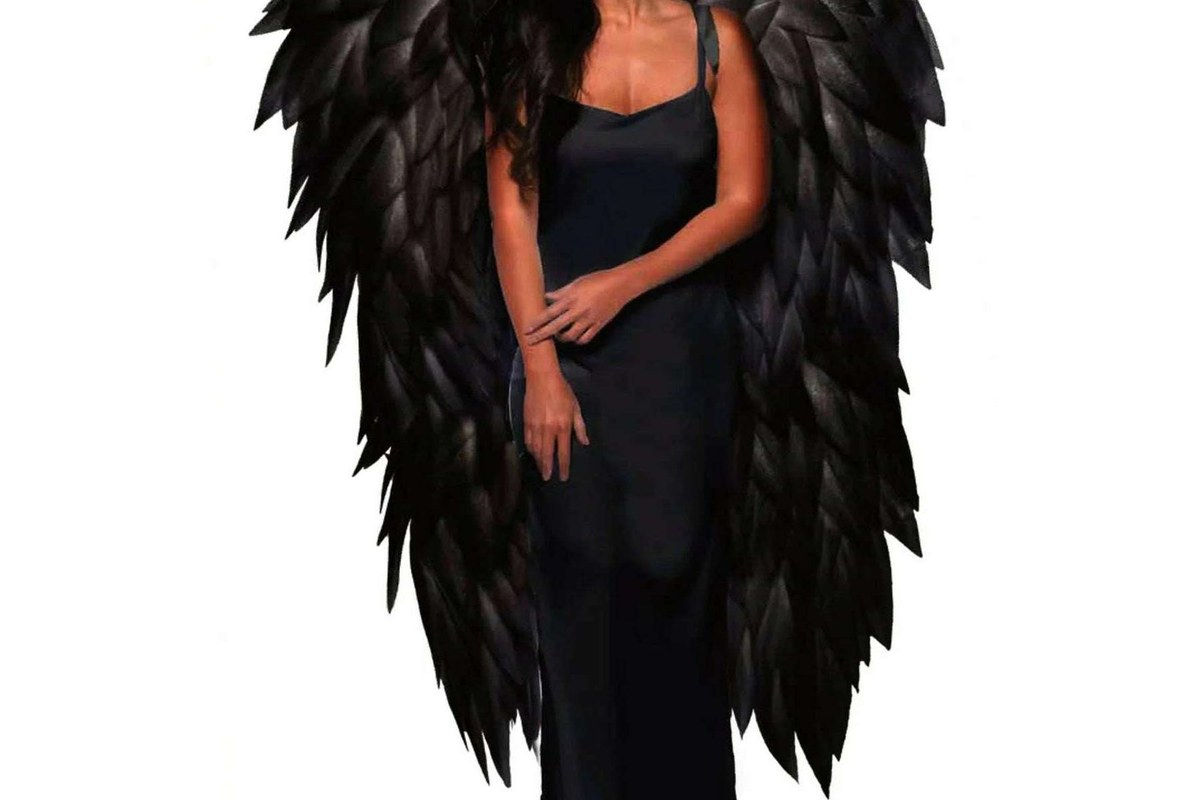Statement wings for a high-energy night out
