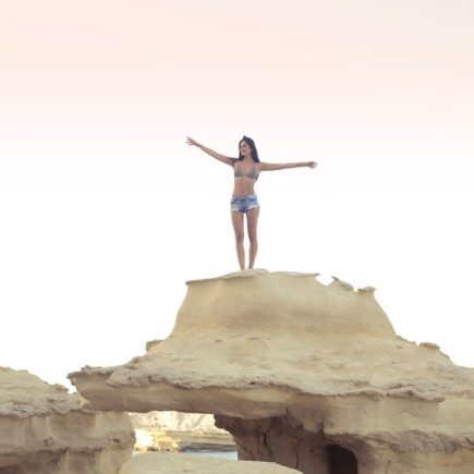 Solo Female Travel Safety Latin America: Solo Female Travel Safety in Latin America: 7 Essential Tips